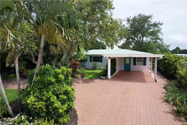 $3,300 | 1354 Rordon Avenue, Naples, FL 34103