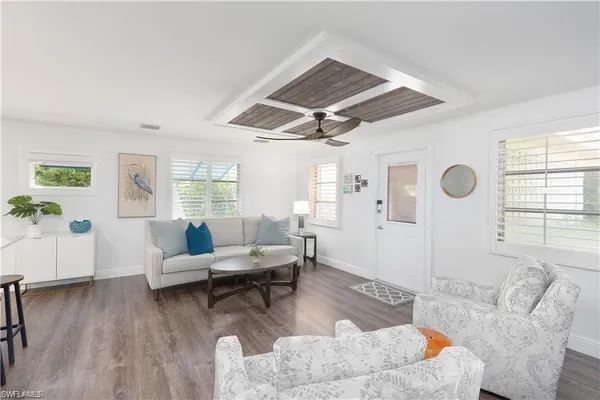 $3,300 | 1354 Rordon Avenue, Naples, FL 34103