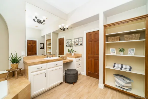 $3,300,000 | 5320 Olive Hill Trail, Bonsall, CA 92003