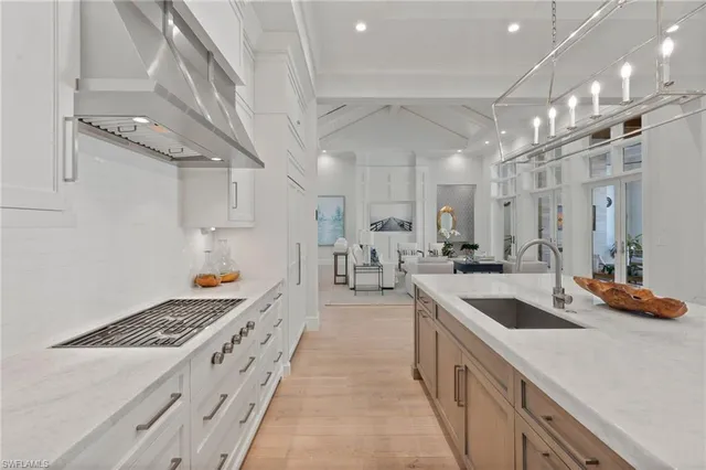 $7,299,000 | 655 Starboard Drive, Naples, FL 34103