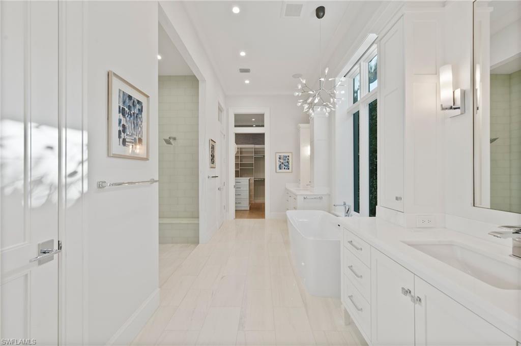 655 Starboard Drive Naples, FL 34103 - Photo 20 of 50