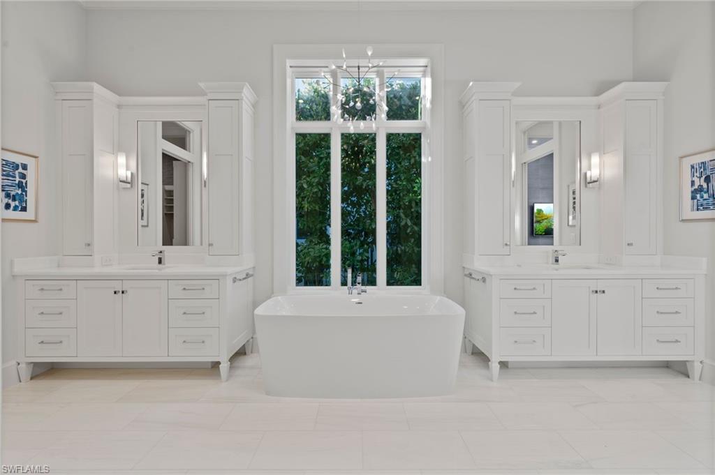 655 Starboard Drive Naples, FL 34103 - Photo 22 of 50