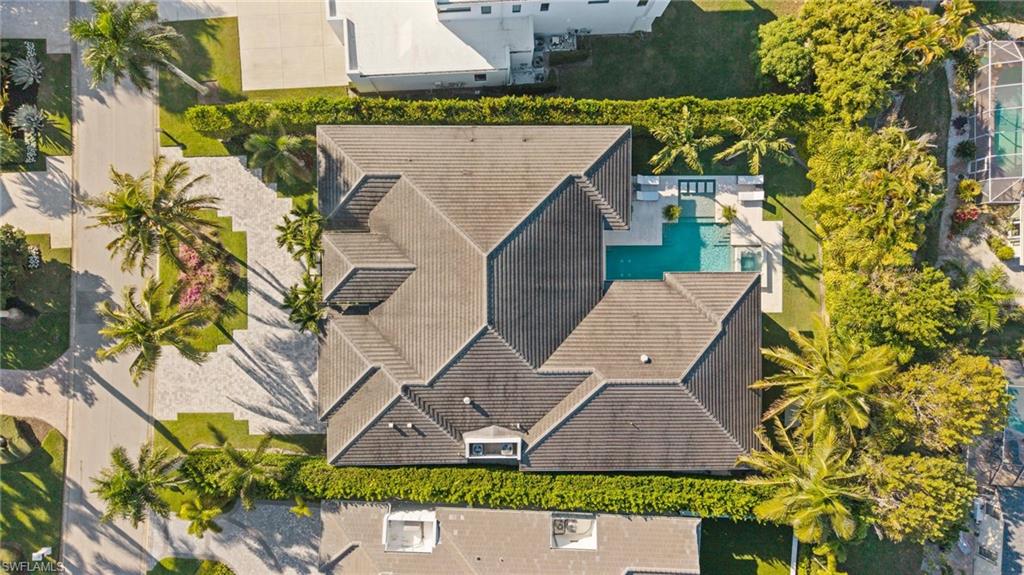 655 Starboard Drive Naples, FL 34103 - Photo 7 of 50