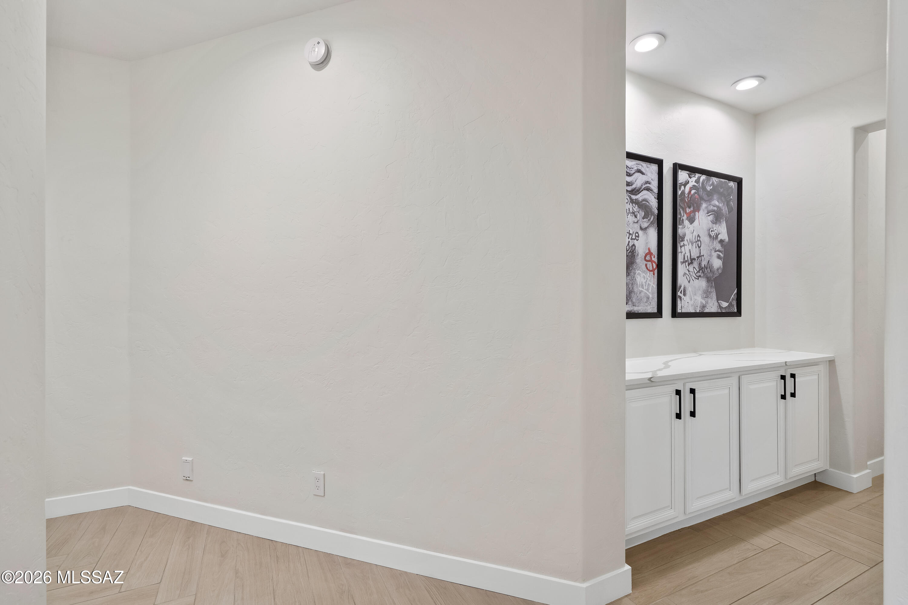 4947 North Bonita Ridge Avenue Tucson, AZ 85750 - Photo 19 of 44 entry way to the bedrooms