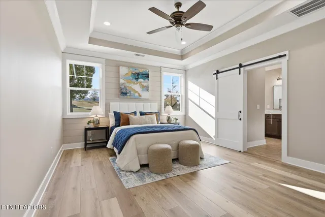 $950,000 | 793 Buckhorn Way, Loudon, TN 37774