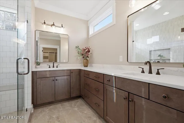 $950,000 | 793 Buckhorn Way, Loudon, TN 37774