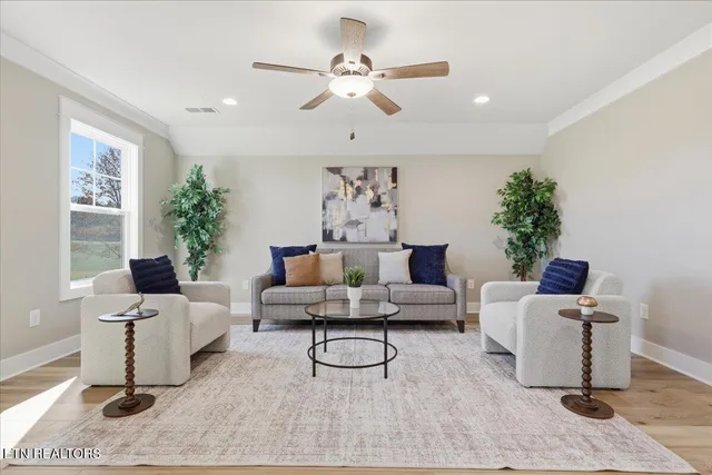 $950,000 | 793 Buckhorn Way, Loudon, TN 37774