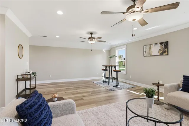 $950,000 | 793 Buckhorn Way, Loudon, TN 37774