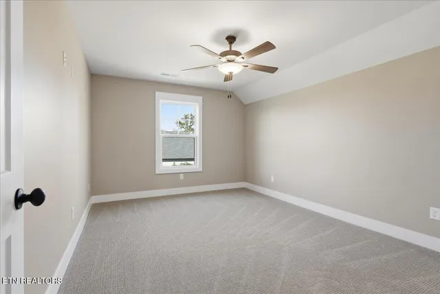 $950,000 | 793 Buckhorn Way, Loudon, TN 37774