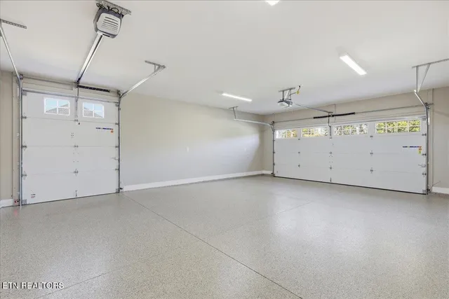 $950,000 | 793 Buckhorn Way, Loudon, TN 37774