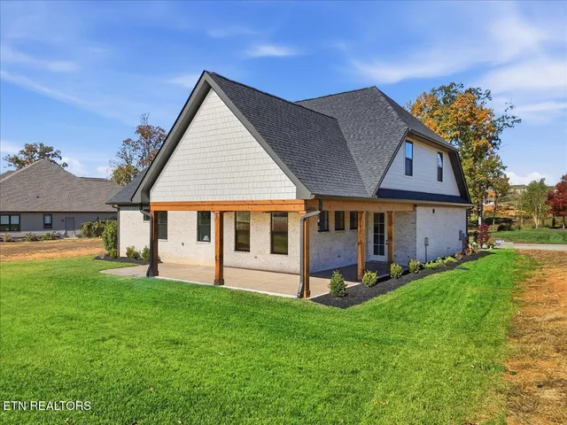 $950,000 | 793 Buckhorn Way, Loudon, TN 37774