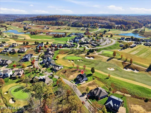 $950,000 | 793 Buckhorn Way, Loudon, TN 37774