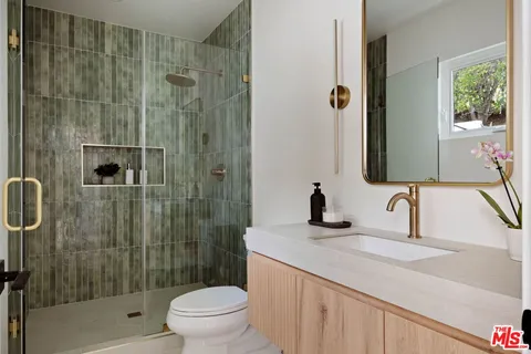 $2,499,000 | 4041 Davana Road, Sherman Oaks, CA 91423