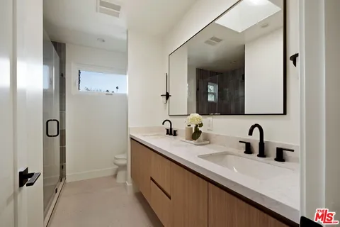 $2,499,000 | 4041 Davana Road, Sherman Oaks, CA 91423