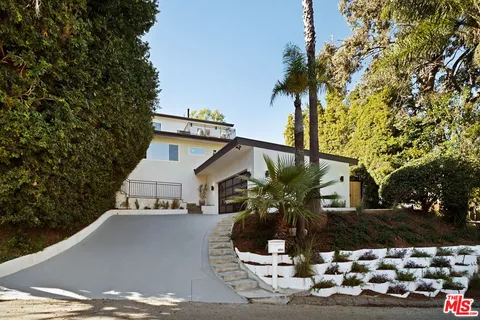 $2,499,000 | 4041 Davana Road, Sherman Oaks, CA 91423