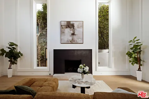 $2,499,000 | 4041 Davana Road, Sherman Oaks, CA 91423