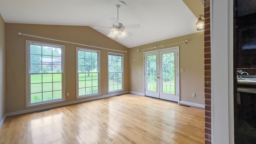 215 Sheffield Road Greenwood, SC 29646 - Photo 8 of 22 Gallery Image 8