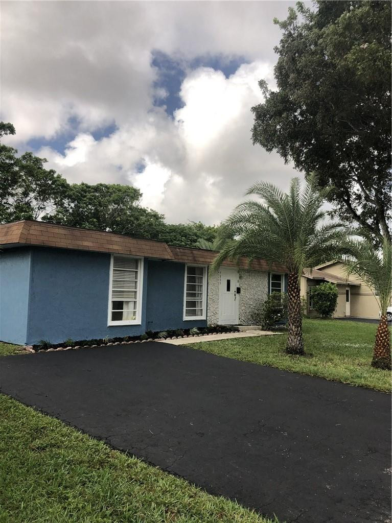 7809 Northwest 74th Avenue Fort Lauderdale, FL 33321 - Photo 1 of 44 Photo 1