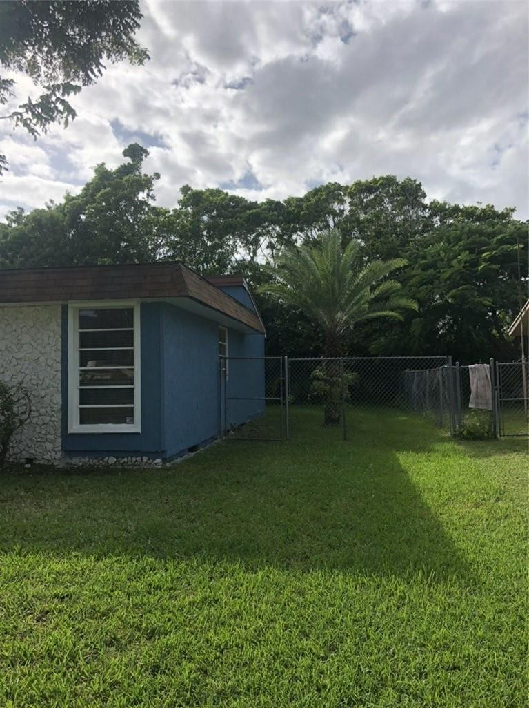 7809 Northwest 74th Avenue Fort Lauderdale, FL 33321 - Photo 5 of 44 Photo 5