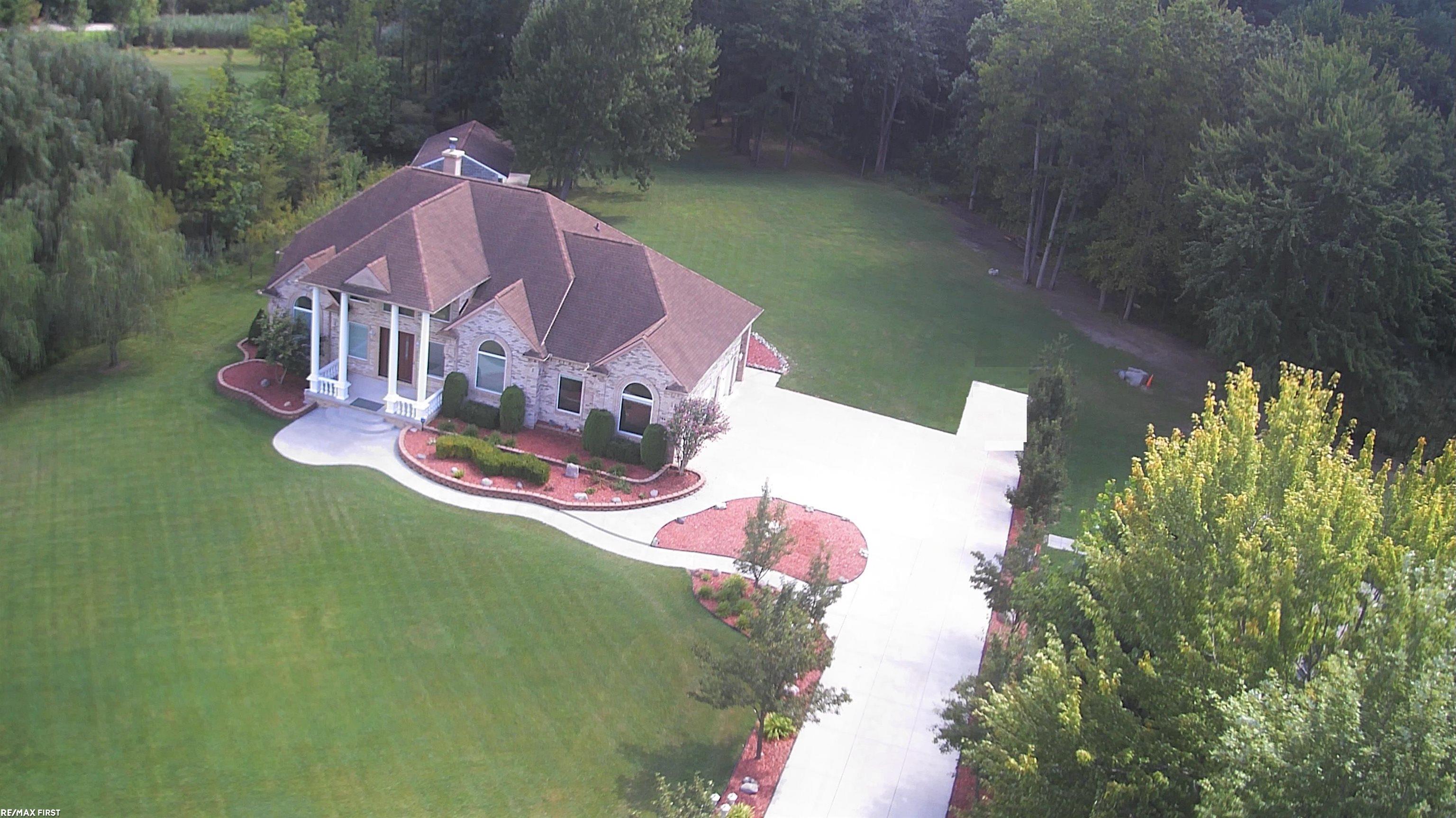 400 East Romeo Road Oakland, MI 48363 - Photo 5 of 85 50186573-2ea4016e-4136-4394-bbcc-d6b6fe1954f9.JPG