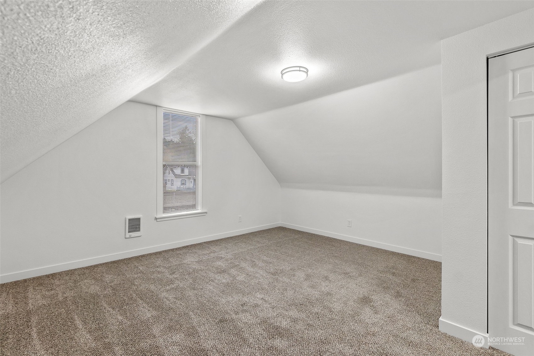 916 Southeast Front Street Winlock, WA 98596 - Photo 12 of 16 Gallery Image 12