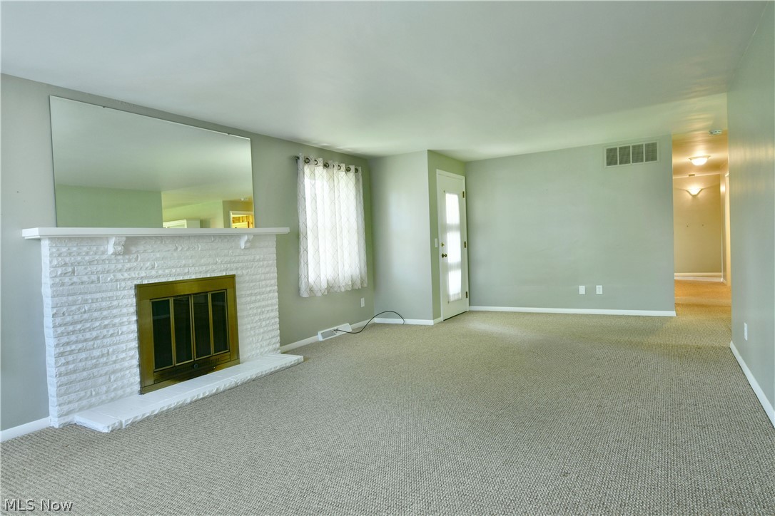 2141 North Road Northeast Warren, OH 44483 - Photo 11 of 50
