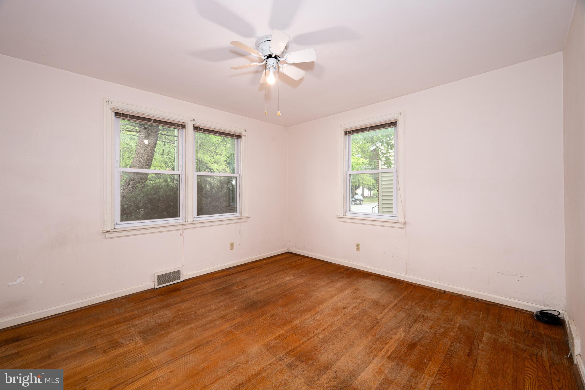 2 Norva Avenue Frederick, MD 21701 - Photo 13 of 36 a view of an empty room with a window
