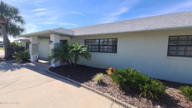 $1,900 | 428 Sandpiper Court, Edgewater, FL 32141