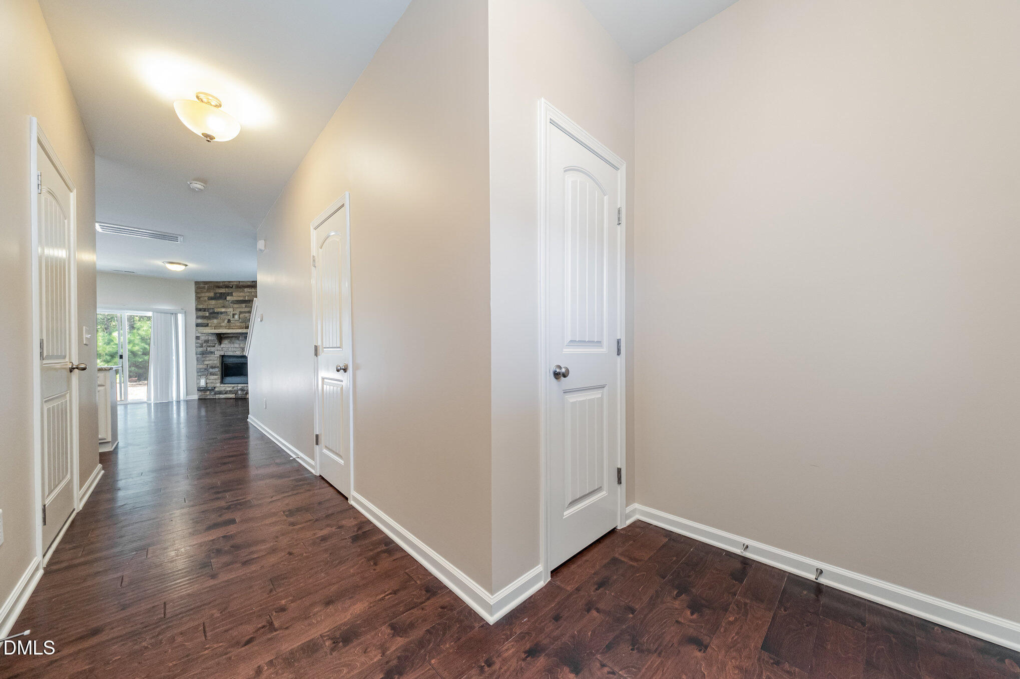 229 Zante Currant Road Durham, NC 27703 - Photo 5 of 32 007_file_85