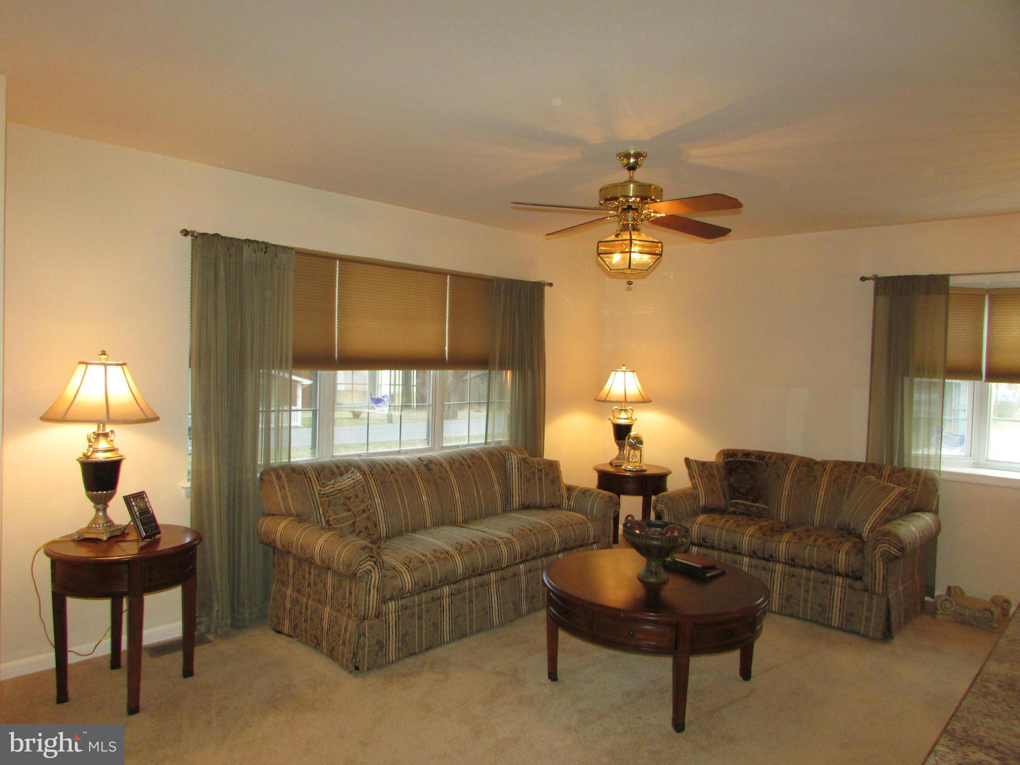 1384 Galloway Road Odenton, MD 21113 - Photo 8 of 30 Living Room