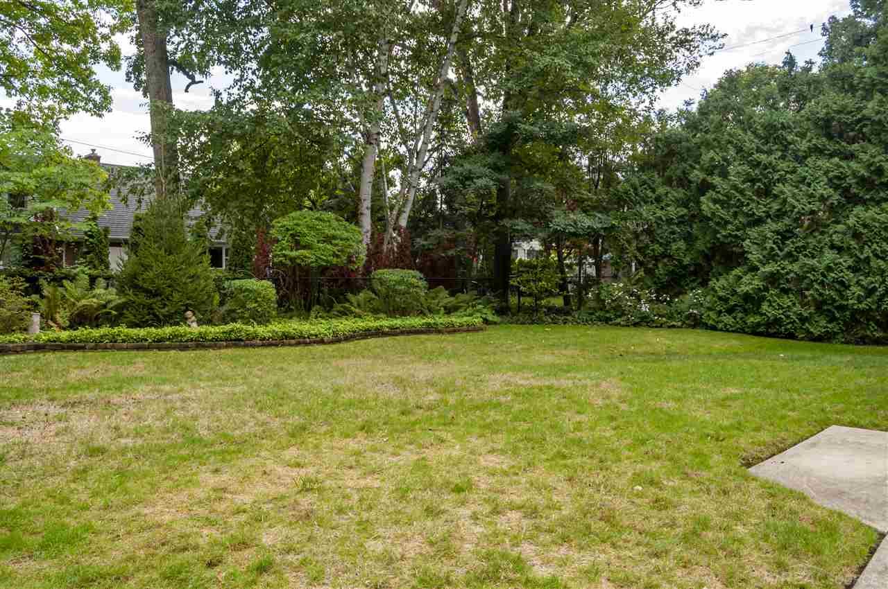 311 Lothrop Road Grosse Pointe Farms, MI 48236 - Photo 37 of 41