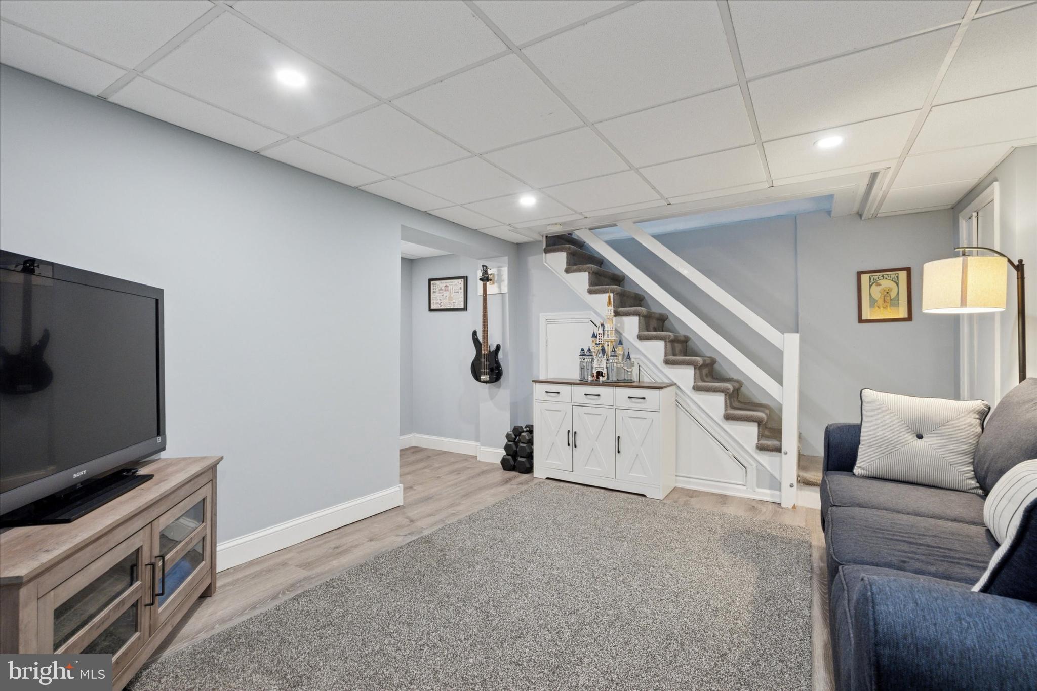 141 Friendship Road Drexel Hill, PA 19026 - Photo 28 of 34 a room with furniture and stairs