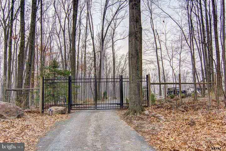 885 Bremer Road Dover, PA 17315 - Photo 2 of 36