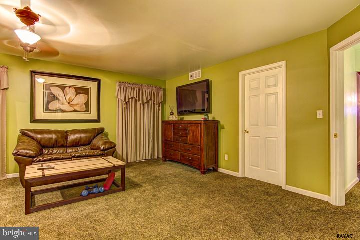 885 Bremer Road Dover, PA 17315 - Photo 20 of 36
