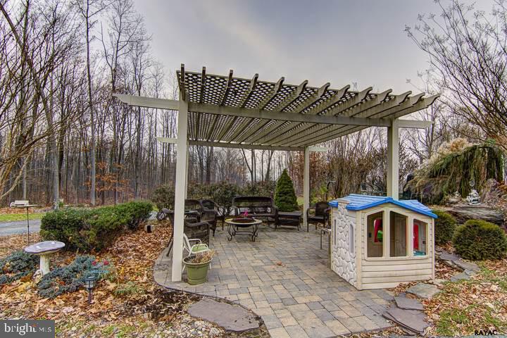885 Bremer Road Dover, PA 17315 - Photo 4 of 36