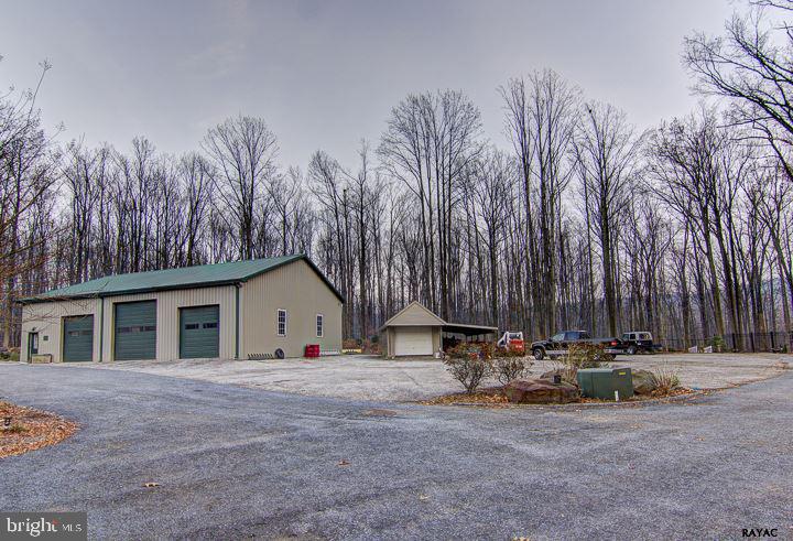 885 Bremer Road Dover, PA 17315 - Photo 7 of 36