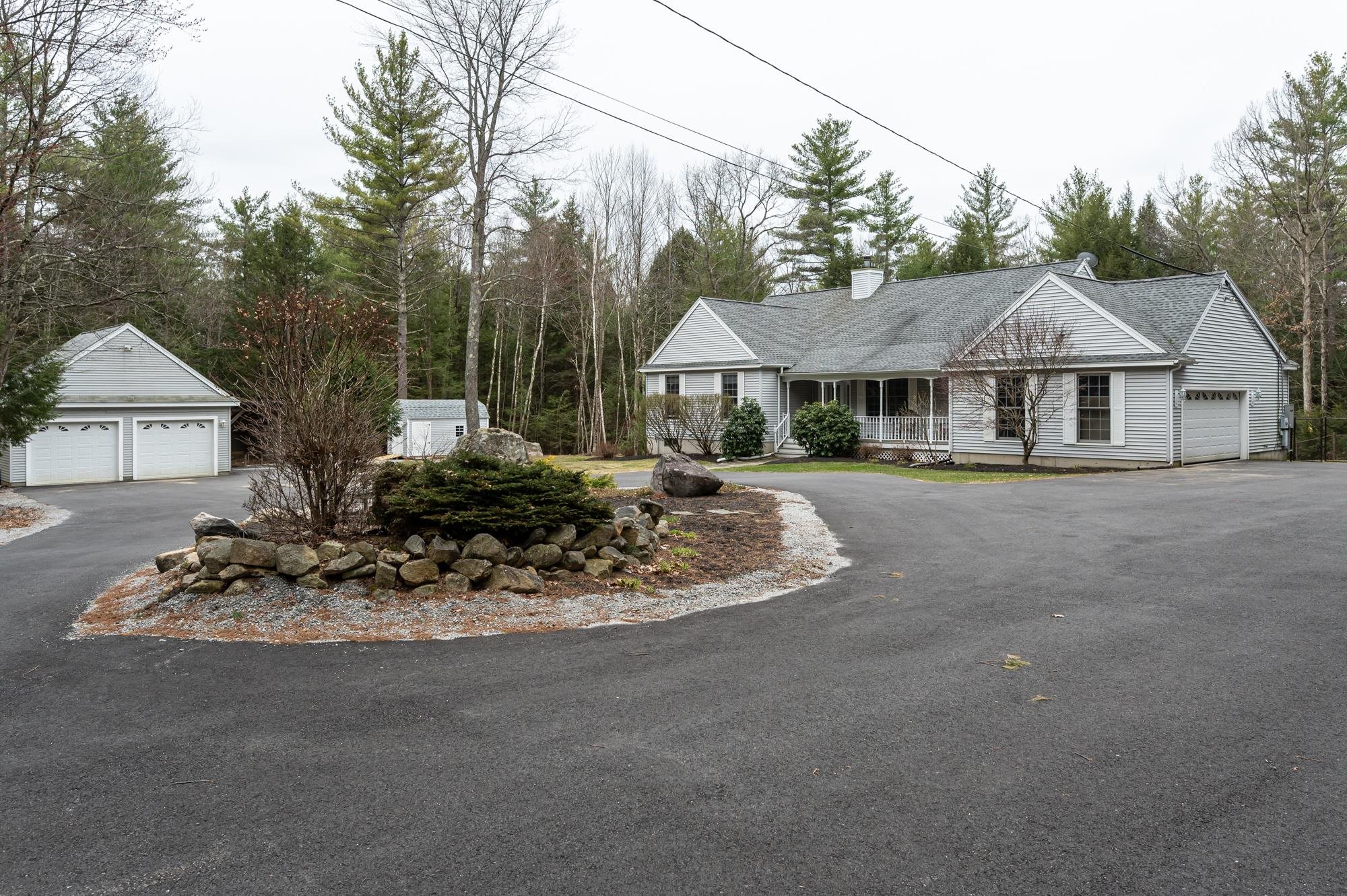 33 Range Road Goffstown, NH 03045 - Photo 7 of 38 Gallery Image 7