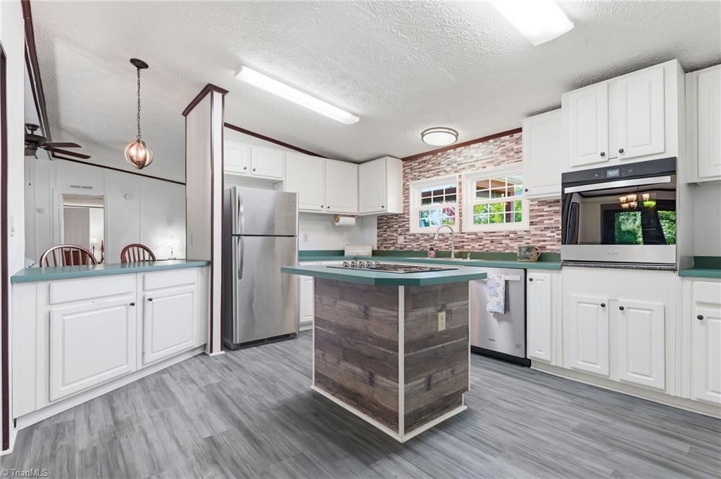 3307 Baltimore Road East Bend, NC 27018 - Photo 14 of 33 Kitchen
