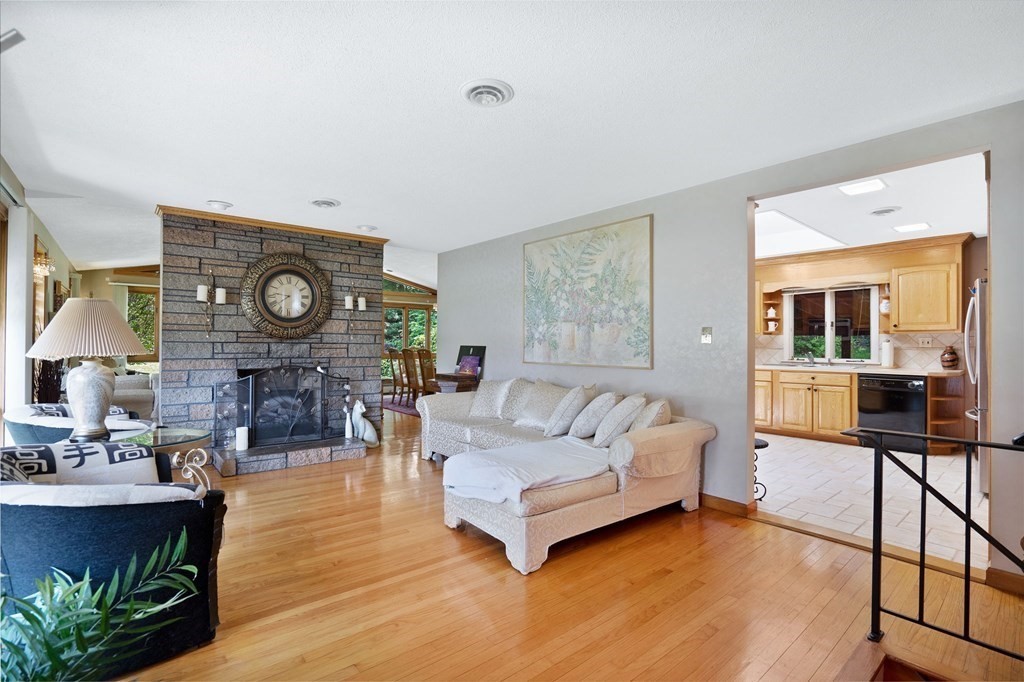 37 Fisher Road Chicopee, MA 01013 - Photo 4 of 35 a living room with furniture and wooden floor