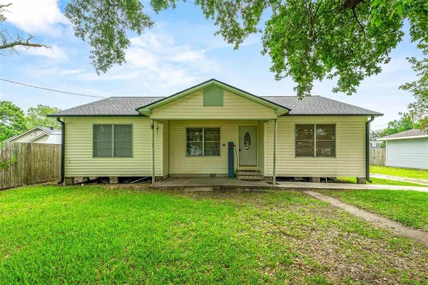 $144,500 | 320 Pitre Street, Sulphur, LA 70663
