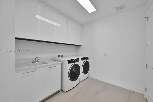 $30,000 | 151 North Seabreeze Boulevard, Unit 1701E, Fort Lauderdale, FL 33304