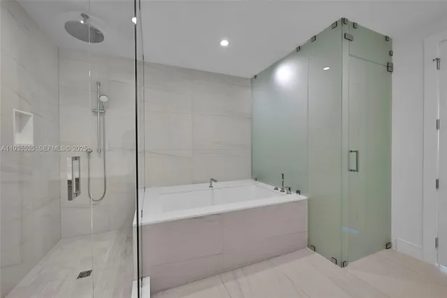 $30,000 | 151 North Seabreeze Boulevard, Unit 1701E, Fort Lauderdale, FL 33304