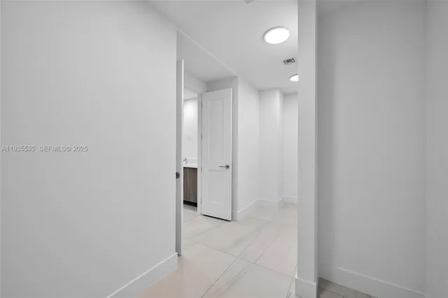 $30,000 | 151 North Seabreeze Boulevard, Unit 1701E, Fort Lauderdale, FL 33304