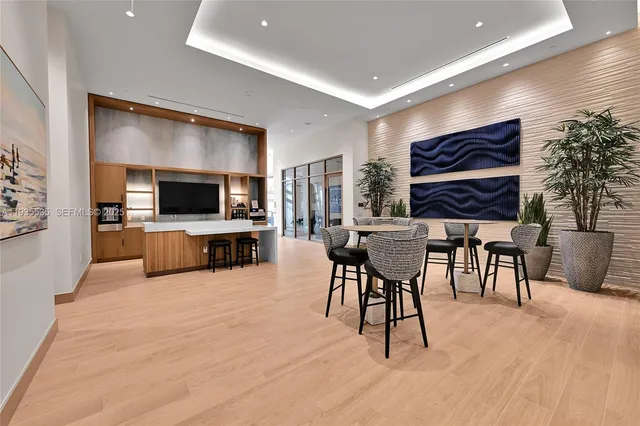 $30,000 | 151 North Seabreeze Boulevard, Unit 1701E, Fort Lauderdale, FL 33304