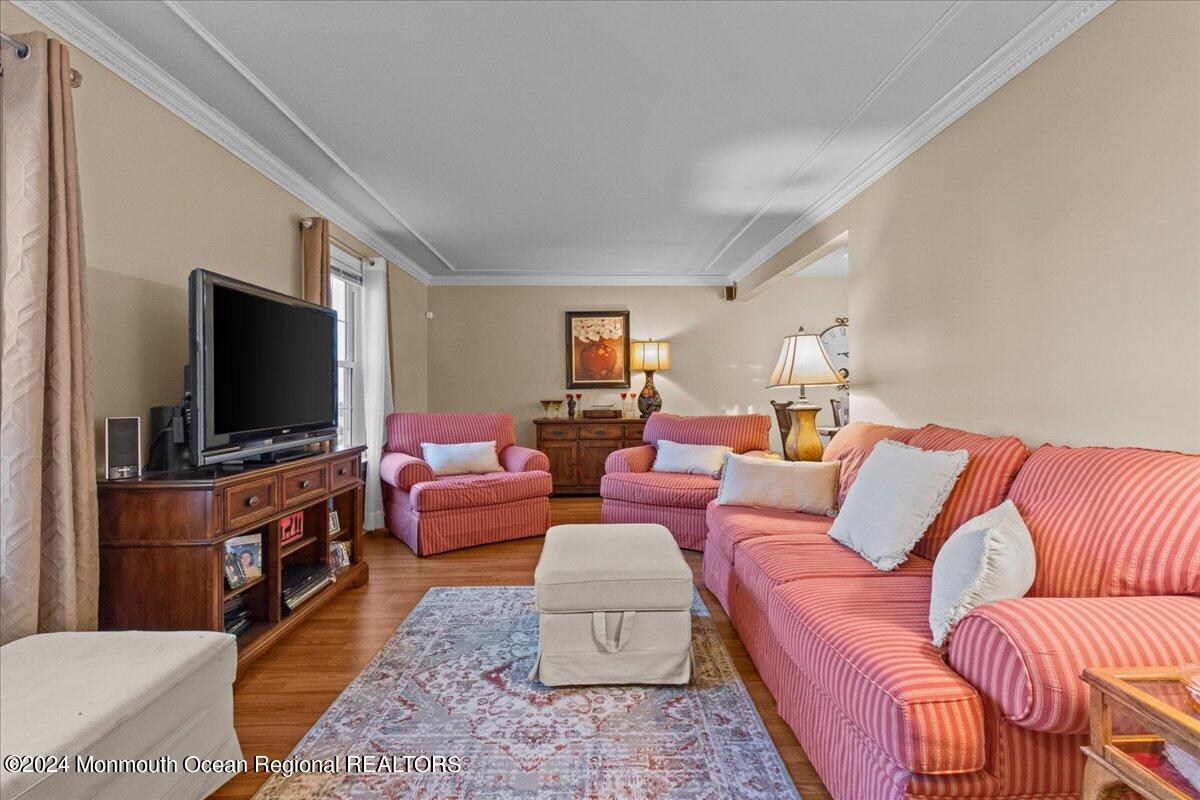 15 Fern Hollow Road Howell, NJ 07731 - Photo 6 of 43 15 FH LR1