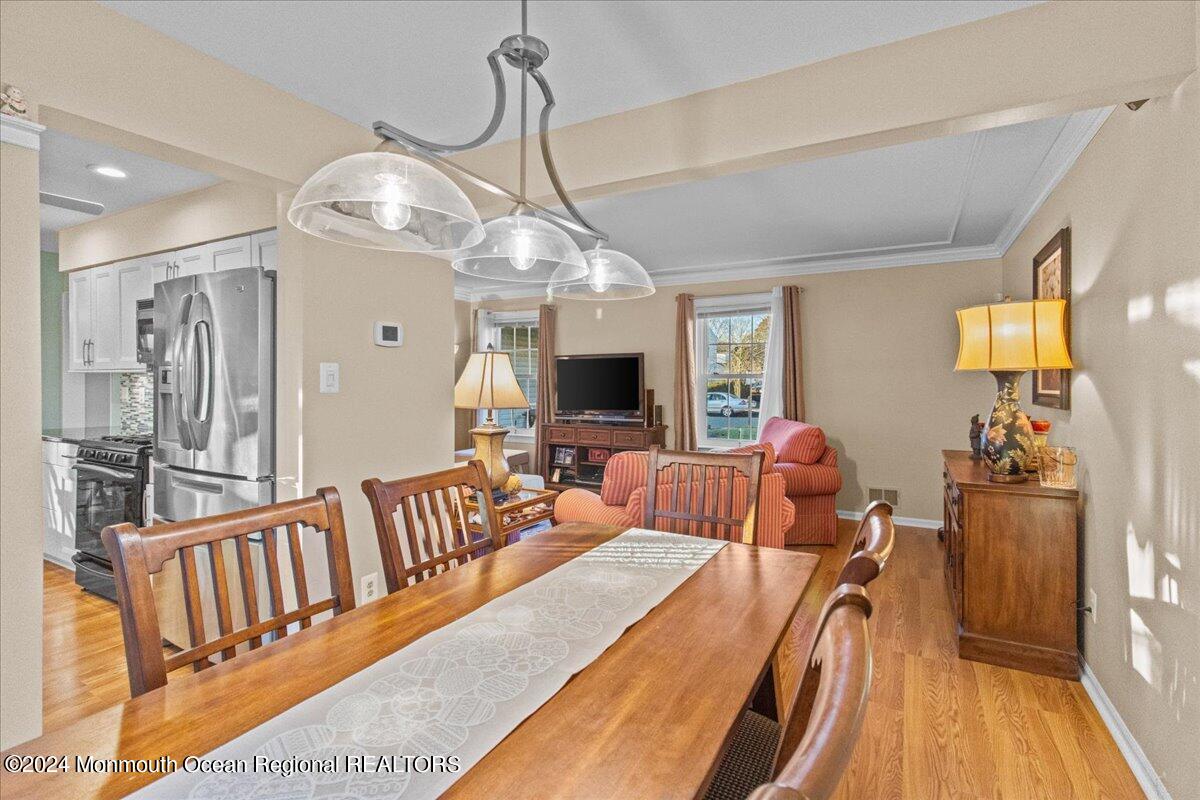 15 Fern Hollow Road Howell, NJ 07731 - Photo 8 of 43 15 FH Kit DR LR
