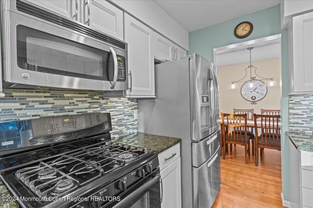 15 Fern Hollow Road Howell, NJ 07731 - Photo 9 of 43 15 FH Kit to DR