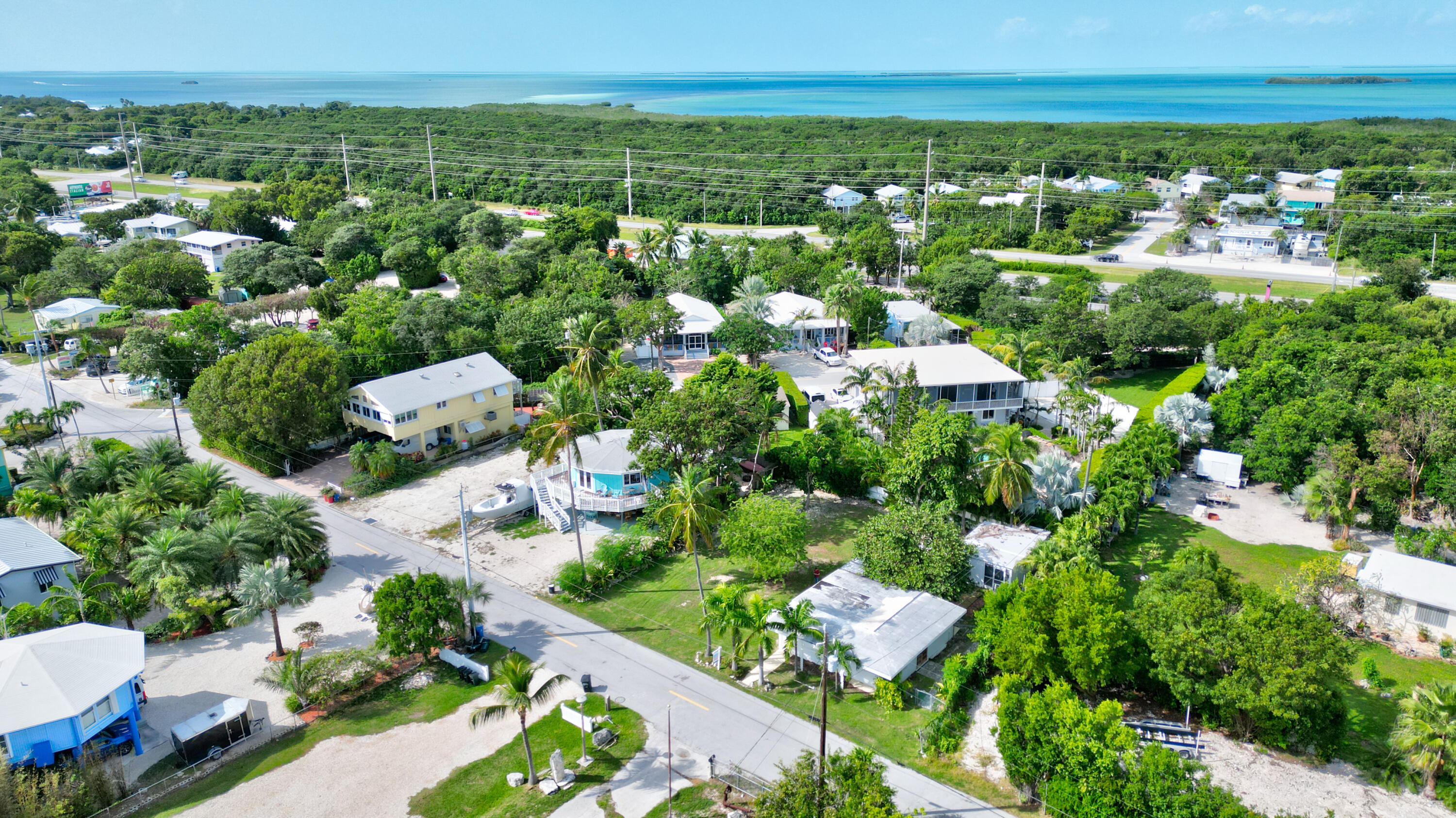 15 Seaside Avenue Key Largo, FL 33037 - Photo 12 of 55 a view of a city
