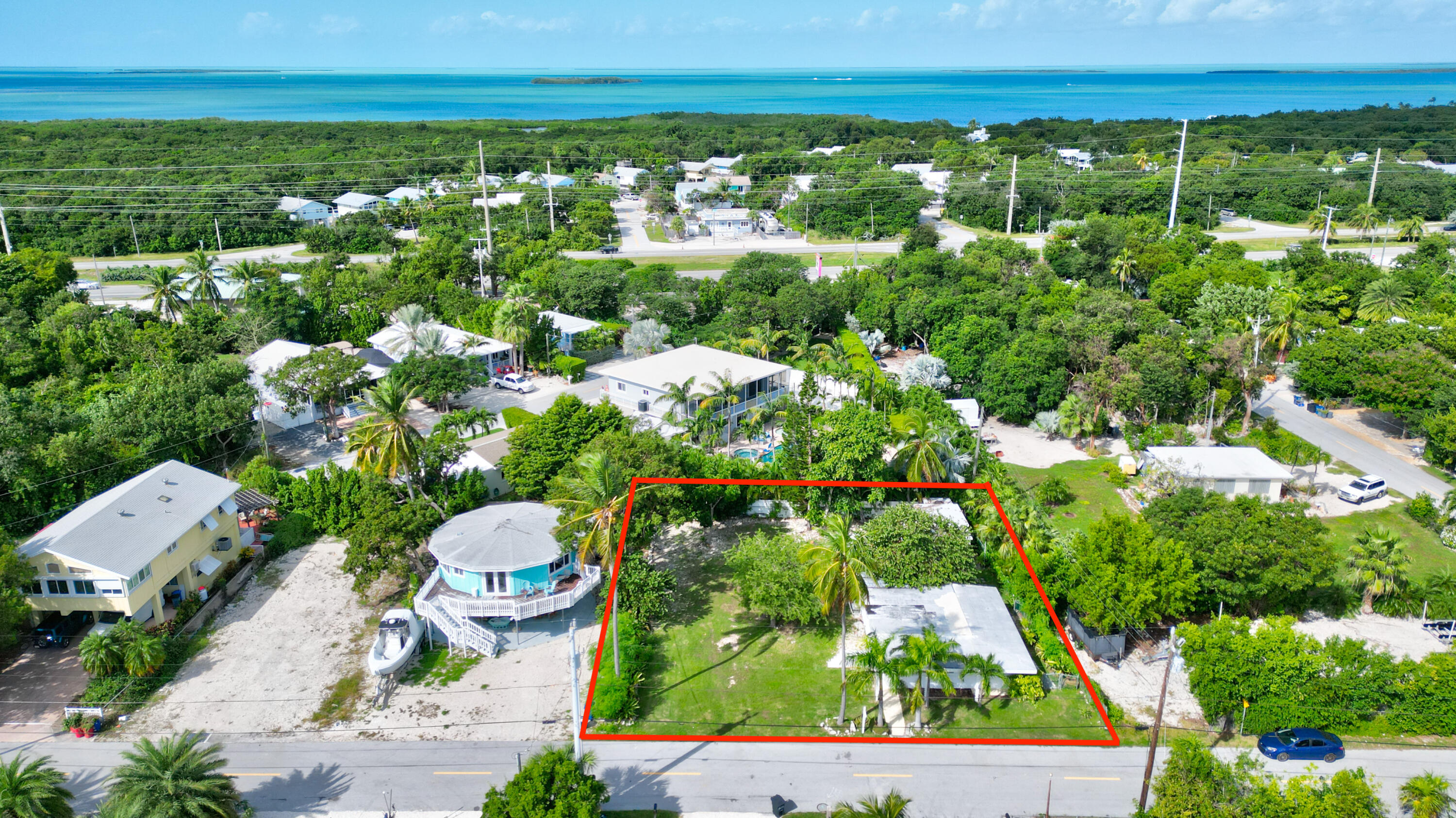 15 Seaside Avenue Key Largo, FL 33037 - Photo 14 of 55 a view of a city