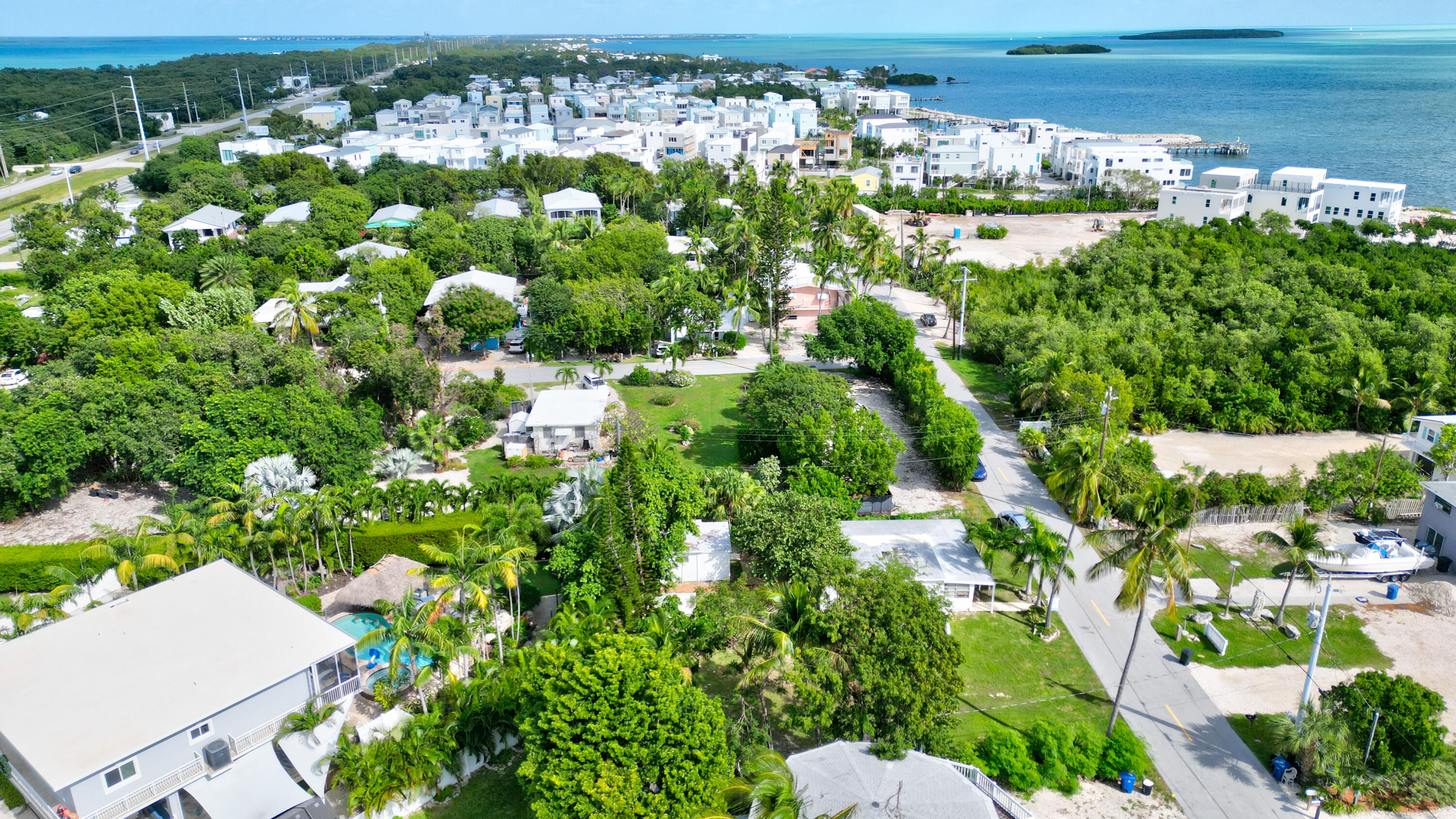 15 Seaside Avenue Key Largo, FL 33037 - Photo 16 of 55 a view of a lake